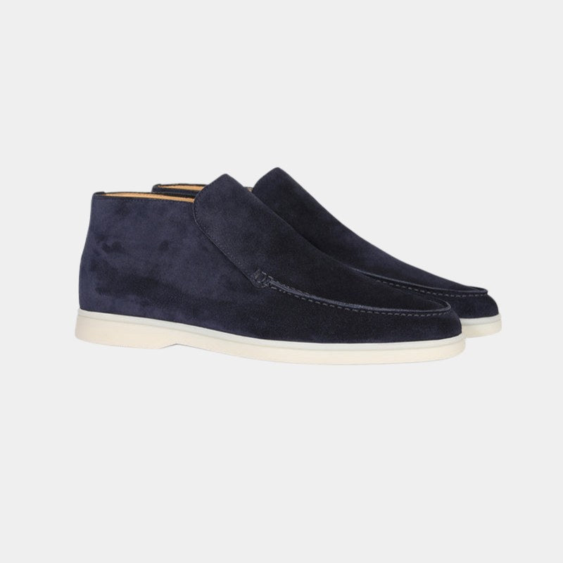 Mees Slippers in Navy