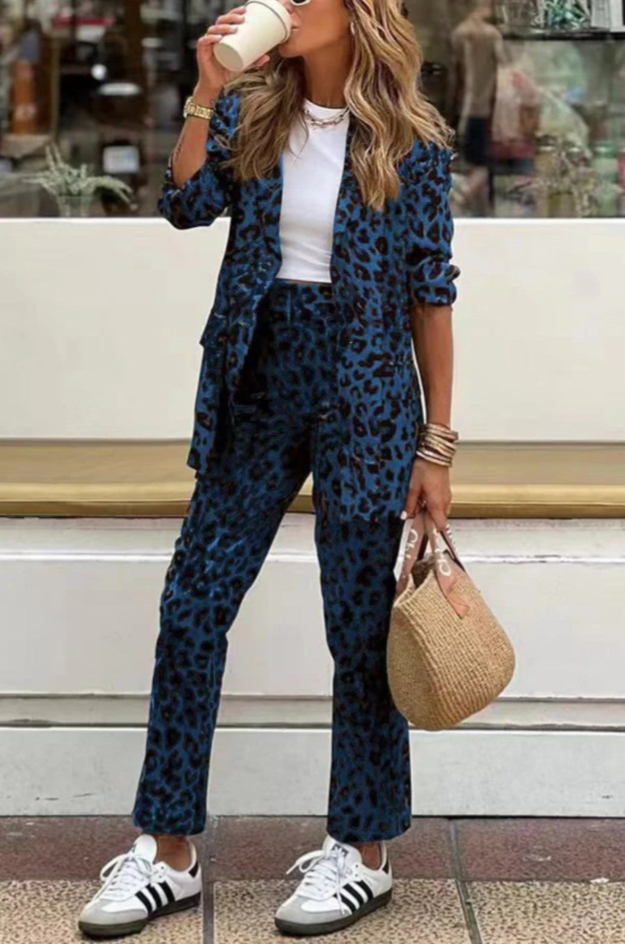 Melina Elegant Suit in Blue