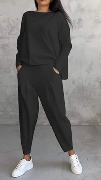 Melody Casual Suit in Black