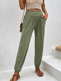 Mia Casual Trousers in Olive Green