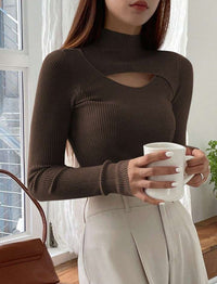 Natalia Elegant Top with Long Sleeve in Brown