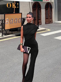 Nessa Elegant Mini Dress in Black
