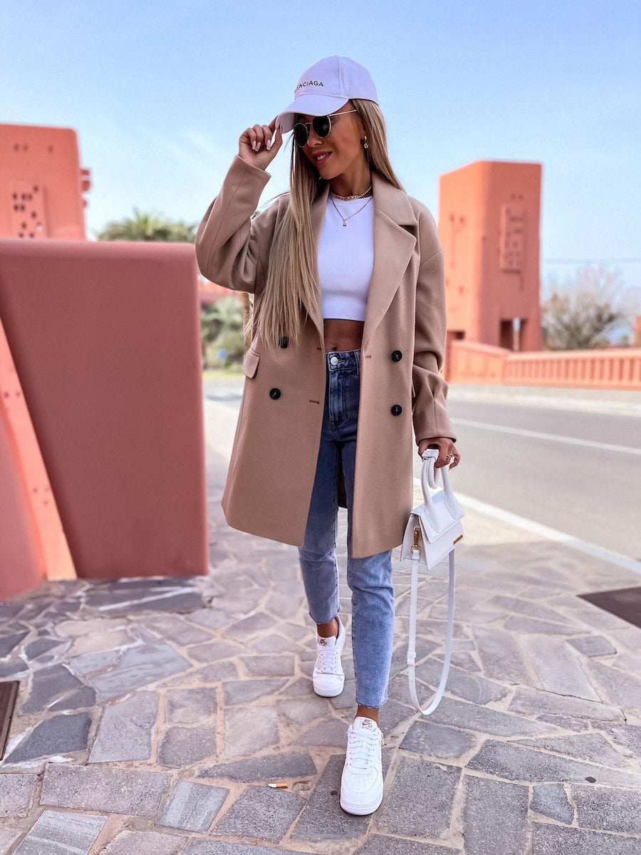 Neve Elegant Blazer with Oversized