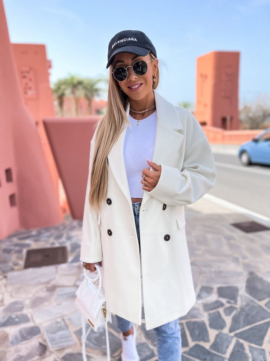 Neve Elegant Blazer with Oversized in White