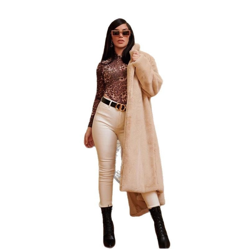 Neve Elegant Coat with Pockets