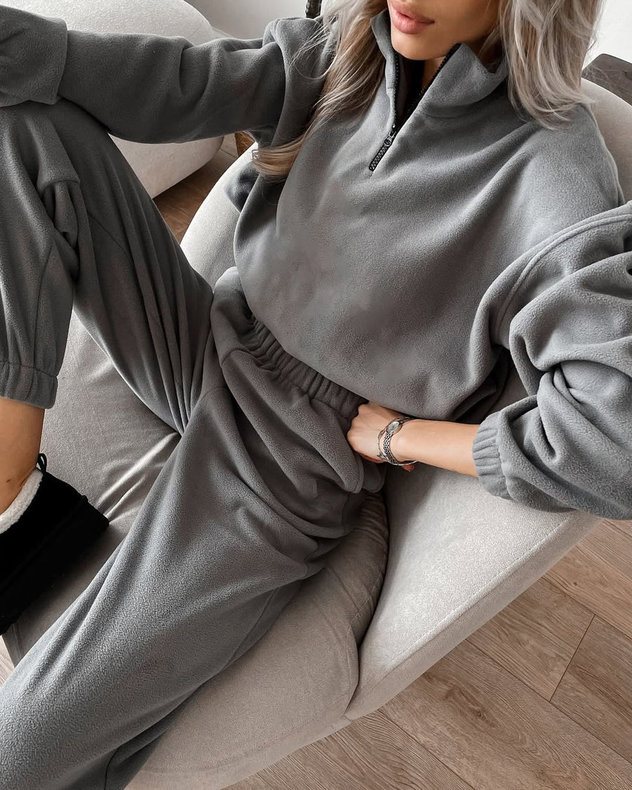 Nina Suit with Pockets in Grey