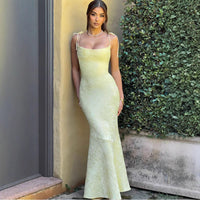 Noa Elegant Evening Dress with Long Sleeve
