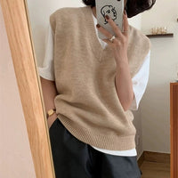 Noa Elegant Knit Vest with V-Neck