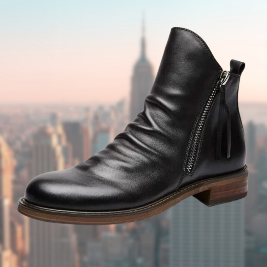 Noah Boots in Black