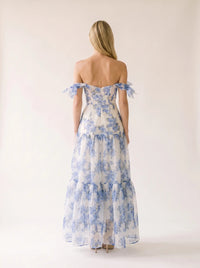 Noemi Blue 4