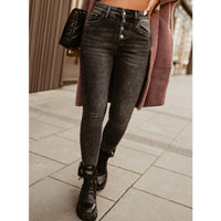 Nora Jeans in Black