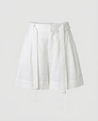 Nova Elegant Linen Shorts in Beige
