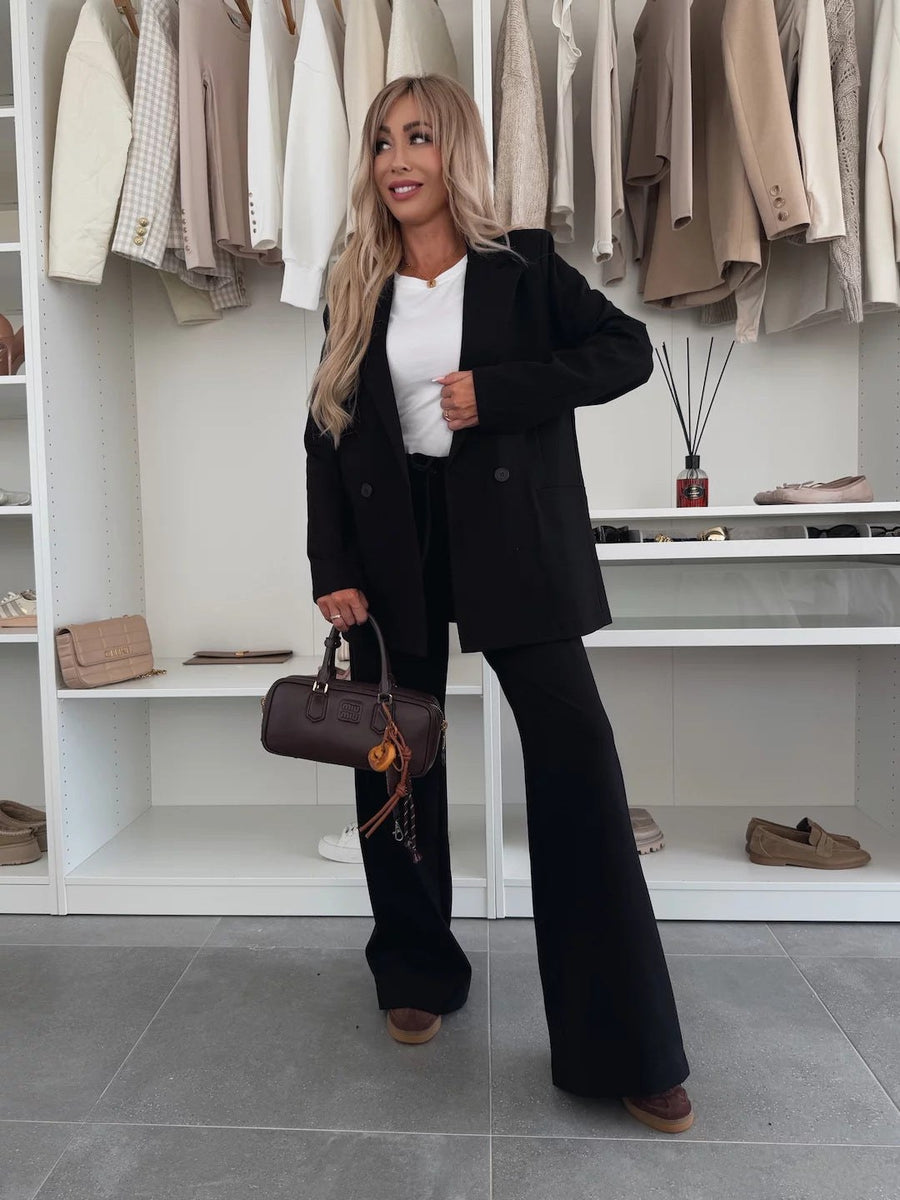 Novalie Elegant Blazer in Black