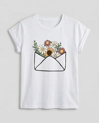 Odette Lightweight T-Shirt in Blumenbrief