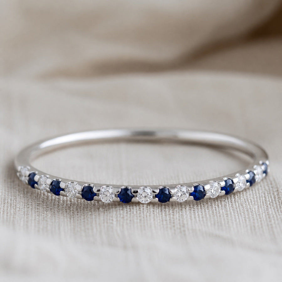Chic Sapphire Silver Band Ring