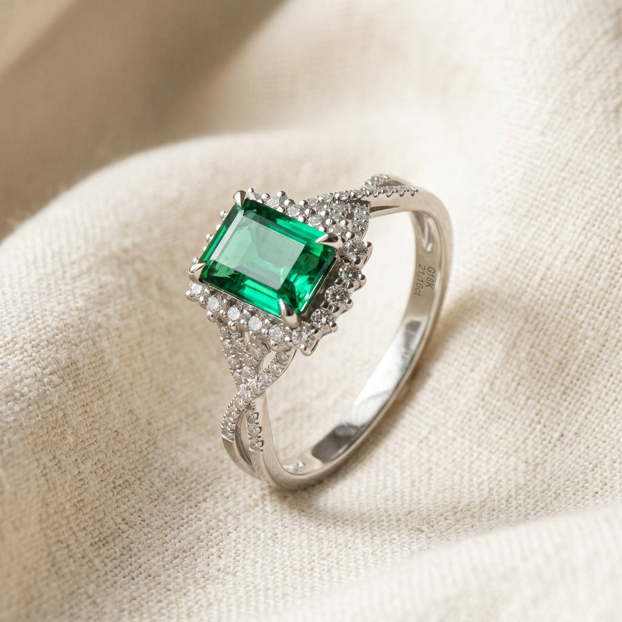 Emerald Majesty Moissanite Ring