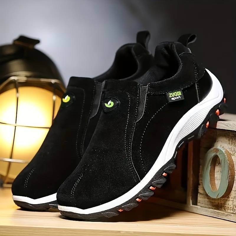 Oskar Orthopaedic Sneakers in Black