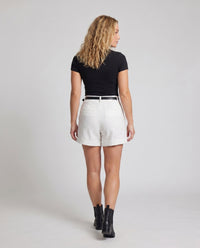 Paulina Shorts with Side Pockets and Pockets
