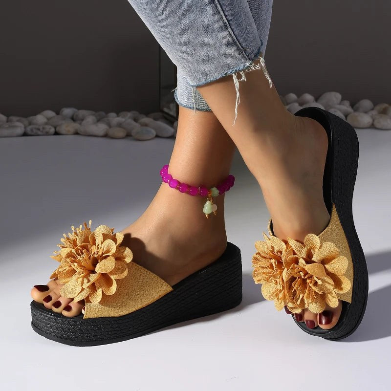 Penelope Platform Slide in Ginger