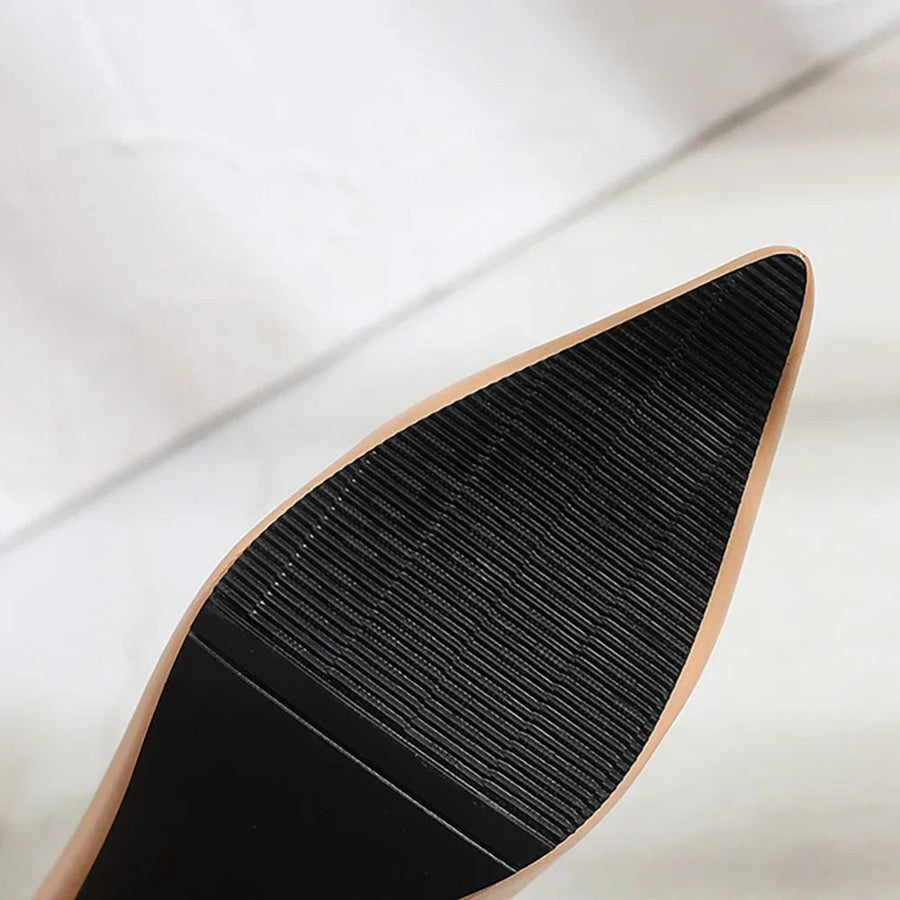 Penelope Pointed Toe Pump in Apricot