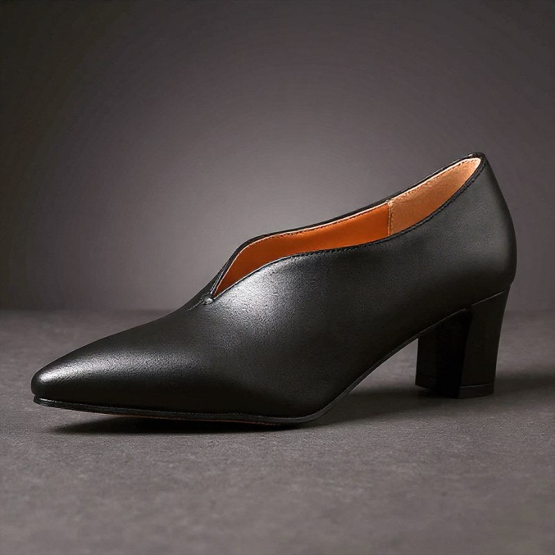 Penelope Pointed Toe Pump in Charcoal