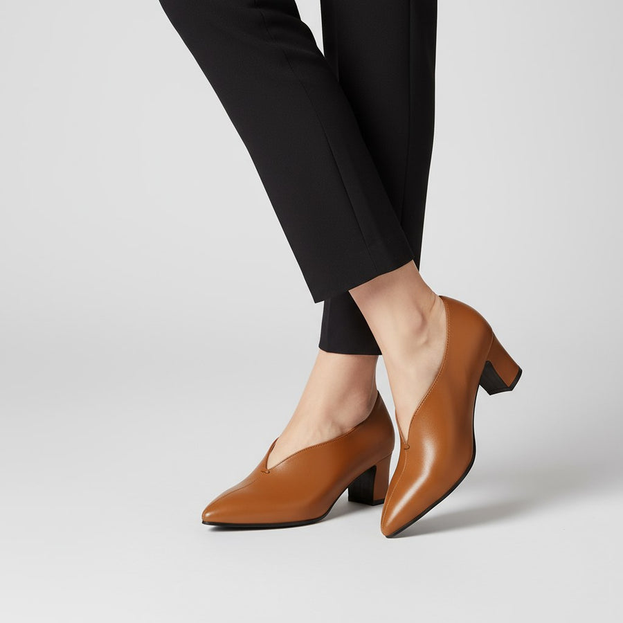 Penelope Pointed Toe Pump in Sienna Brown