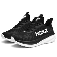 Pepijn Comfortable Sneakers in Black and White