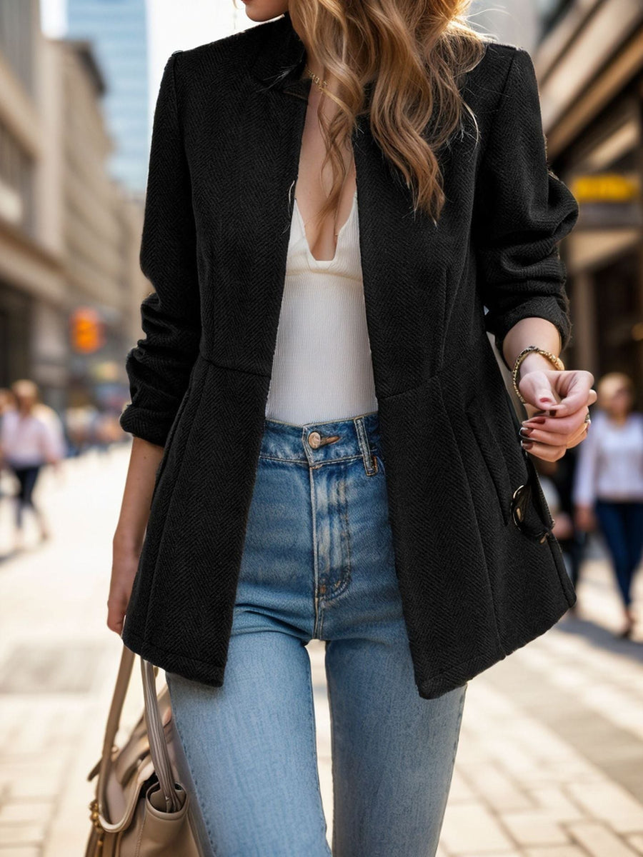 Petra Elegant Blazer in Black