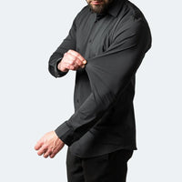 Pieter Shirt with Long Sleeve and Button Front in Black