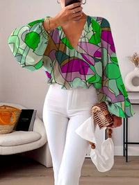 Polly Blouse with V-Neck in Green