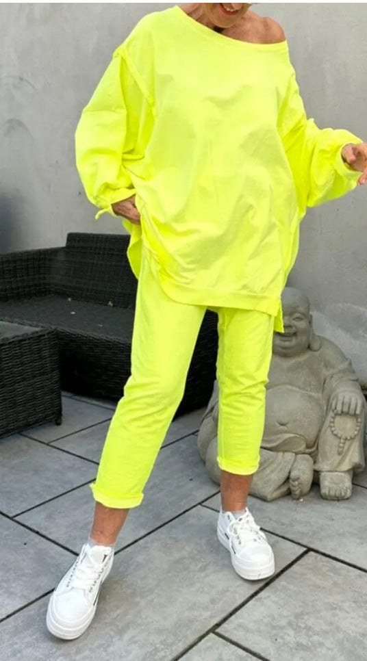 Poppy Suit in Neon Blue