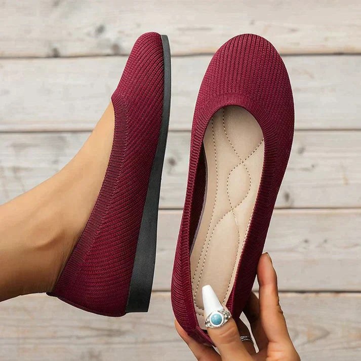 Priya Ballet Flats in Red