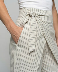 Rebecca Trousers with Pockets and Belted