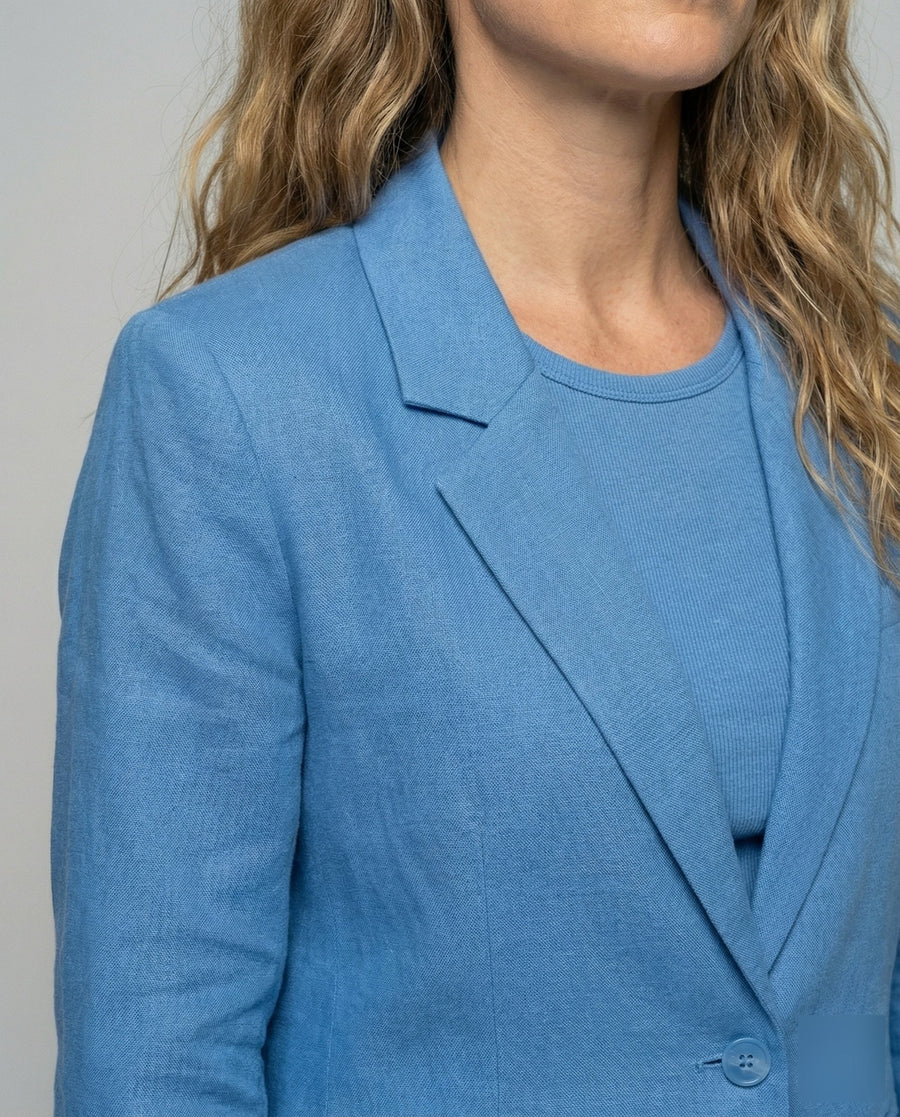 Regina Linen Blazer with Crew Neck and Fitted