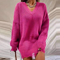 Rhiannon Casual Sweater with V-Neck and Oversized in Magenta