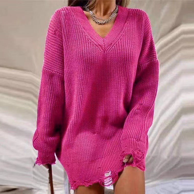 Rhiannon Casual Sweater with V-Neck and Oversized in Magenta