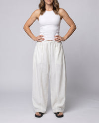 Rhiannon Linen Trousers with Side Pockets and Pockets