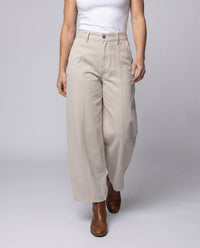 Rosa Elegant Linen Trousers