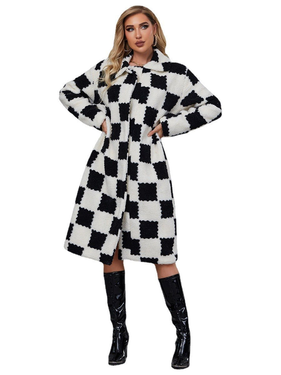Roxane Coat with Pockets in Bildfarbe