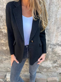 Roxane Elegant Blazer in Black