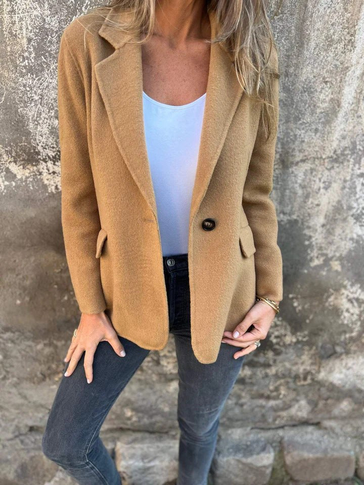 Roxane Elegant Blazer in Camel