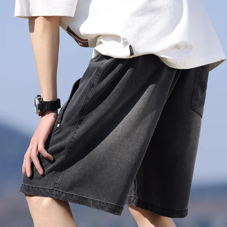Salvano Diamond Denim Shorts in Charcoal