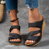 Sandra Leather Wedge Sandal in Charcoal