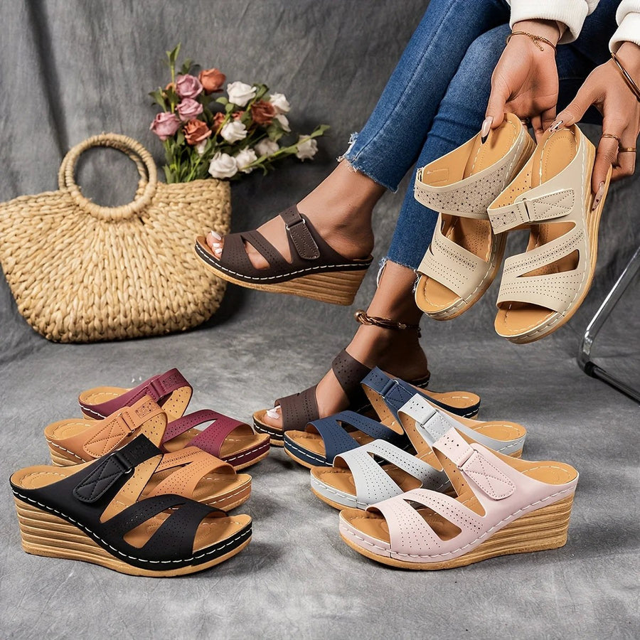 Sandra Leather Wedge Sandal in Charcoal