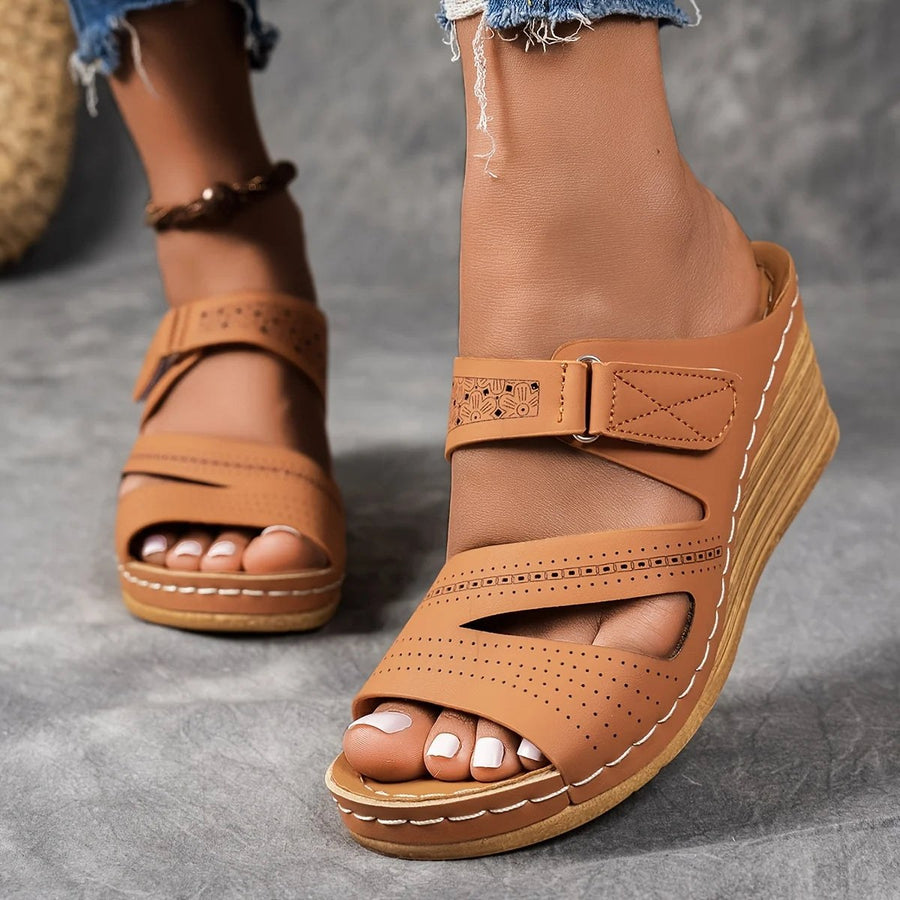 Sandra Leather Wedge Sandal in Sienna Brown