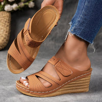 Sandra Leather Wedge Sandal in Sienna Brown