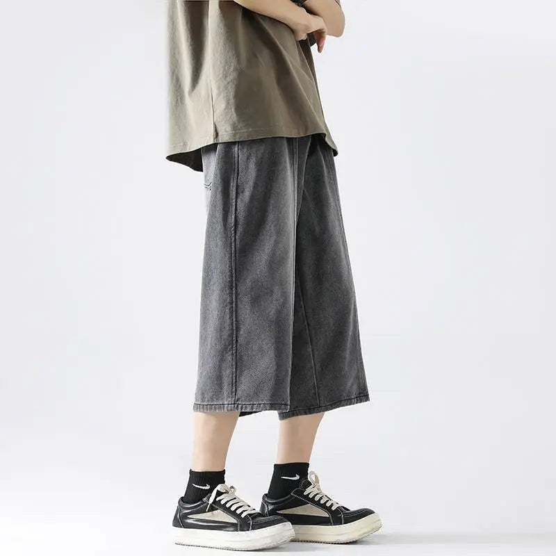 Santa Monica Baggy Jean Shorts in Dark Gray