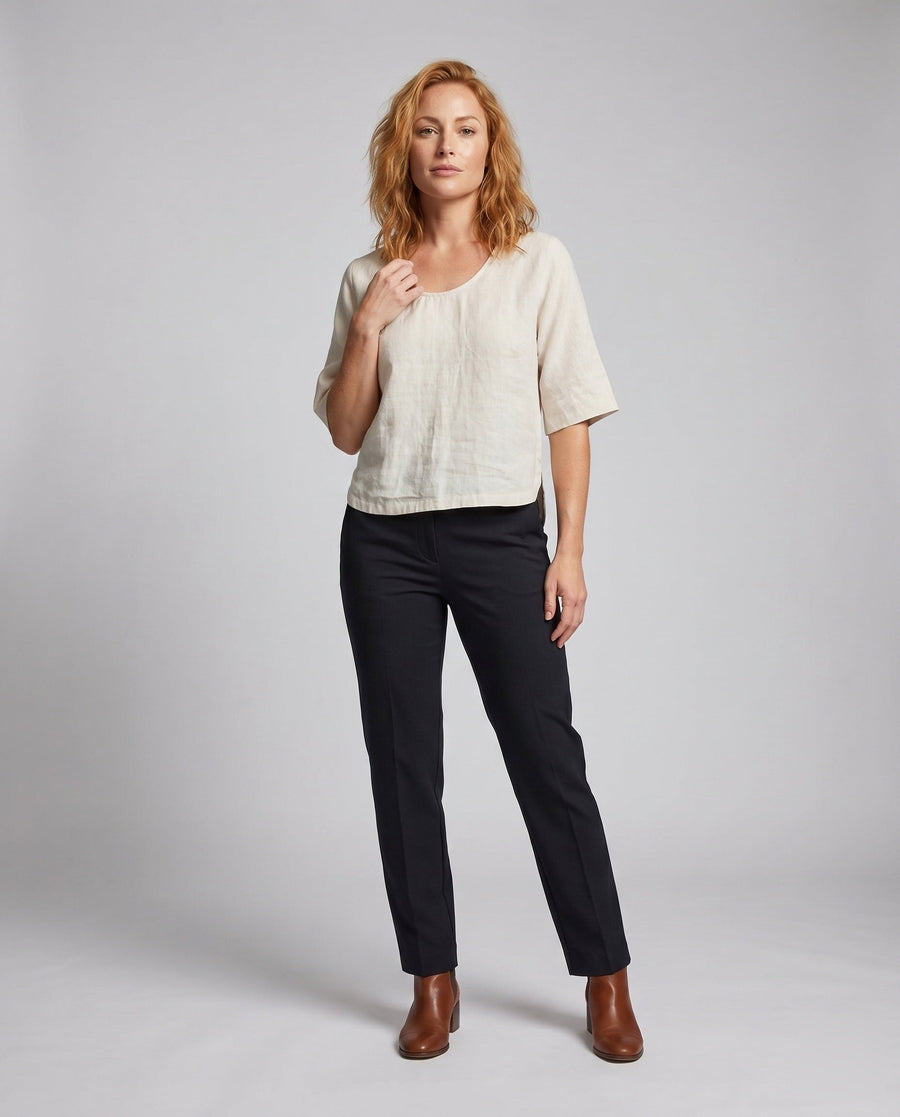 Saskia Casual Linen Top with Crew Neck