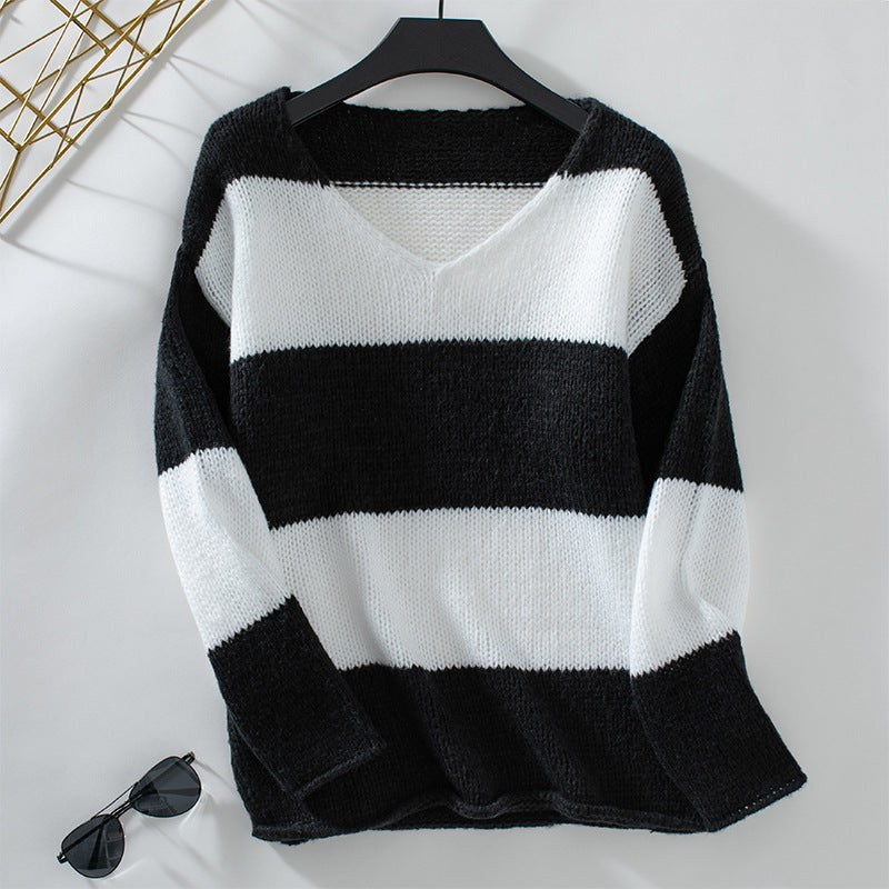 Selma Casual Knit Sweater with V-Neck in Black