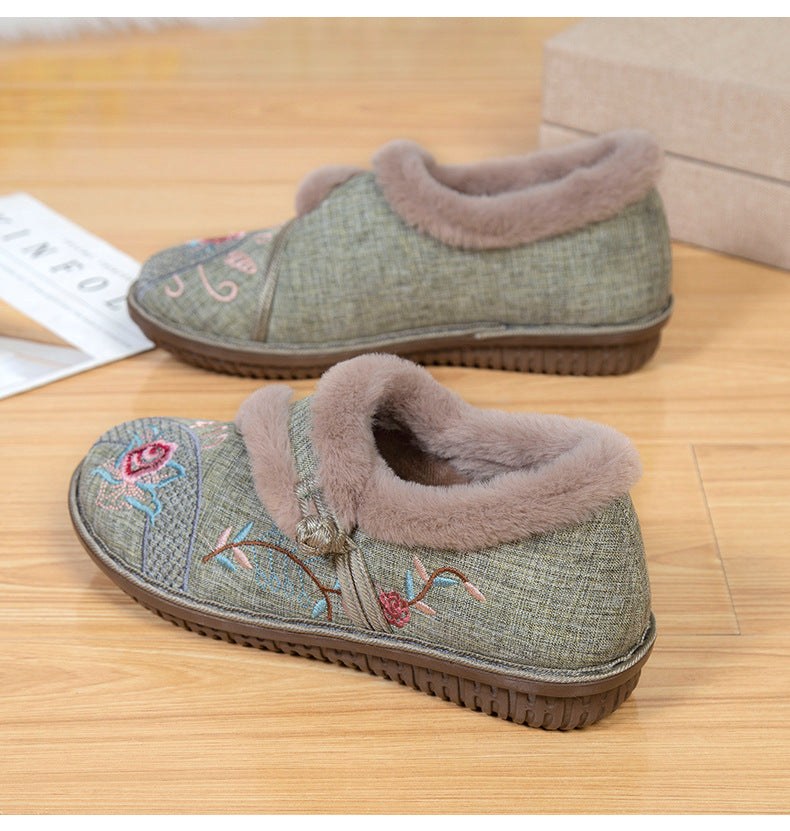 Selma Shoes with Embroidery in Green